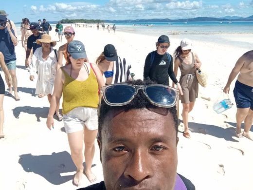 joel-tours-madagascar-excursions-ville-nosybe-terre-mer-iles-p-60