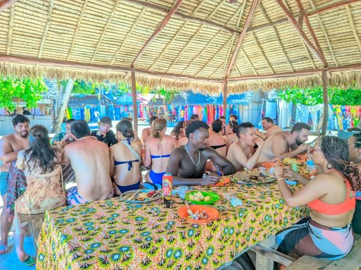 joel-tours-madagascar-excursions-ville-nosybe-terre-mer-iles-p-62