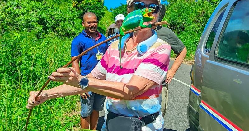 joel-tours-madagascar-excursions-ville-nosybe-terre-mer-iles-p-71